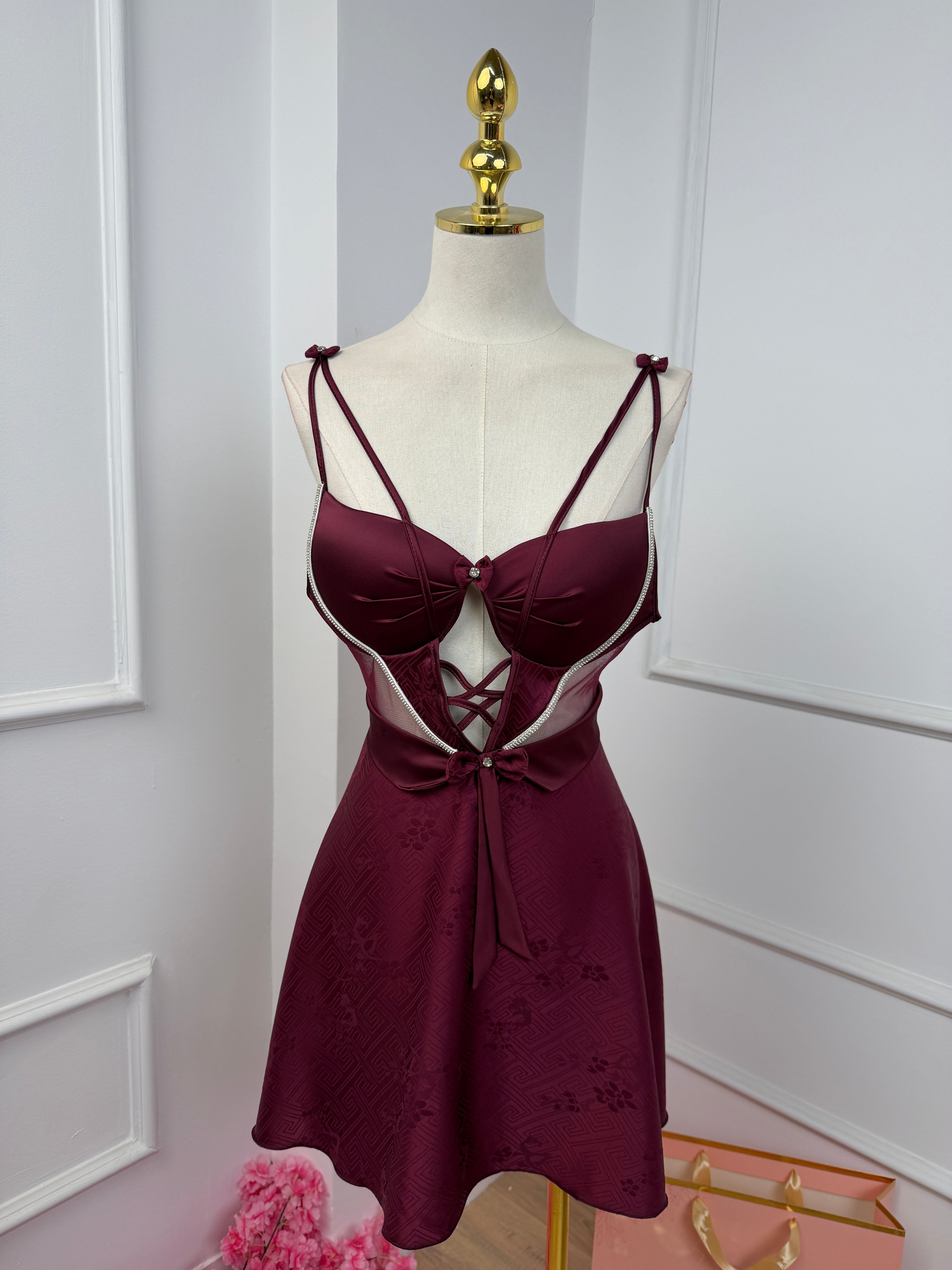 #Color_Burgandy