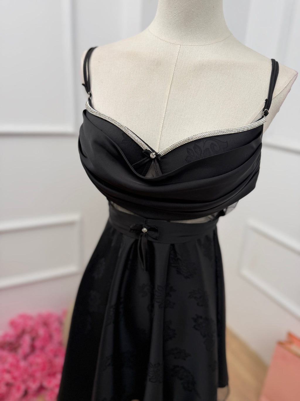 #Color_Black