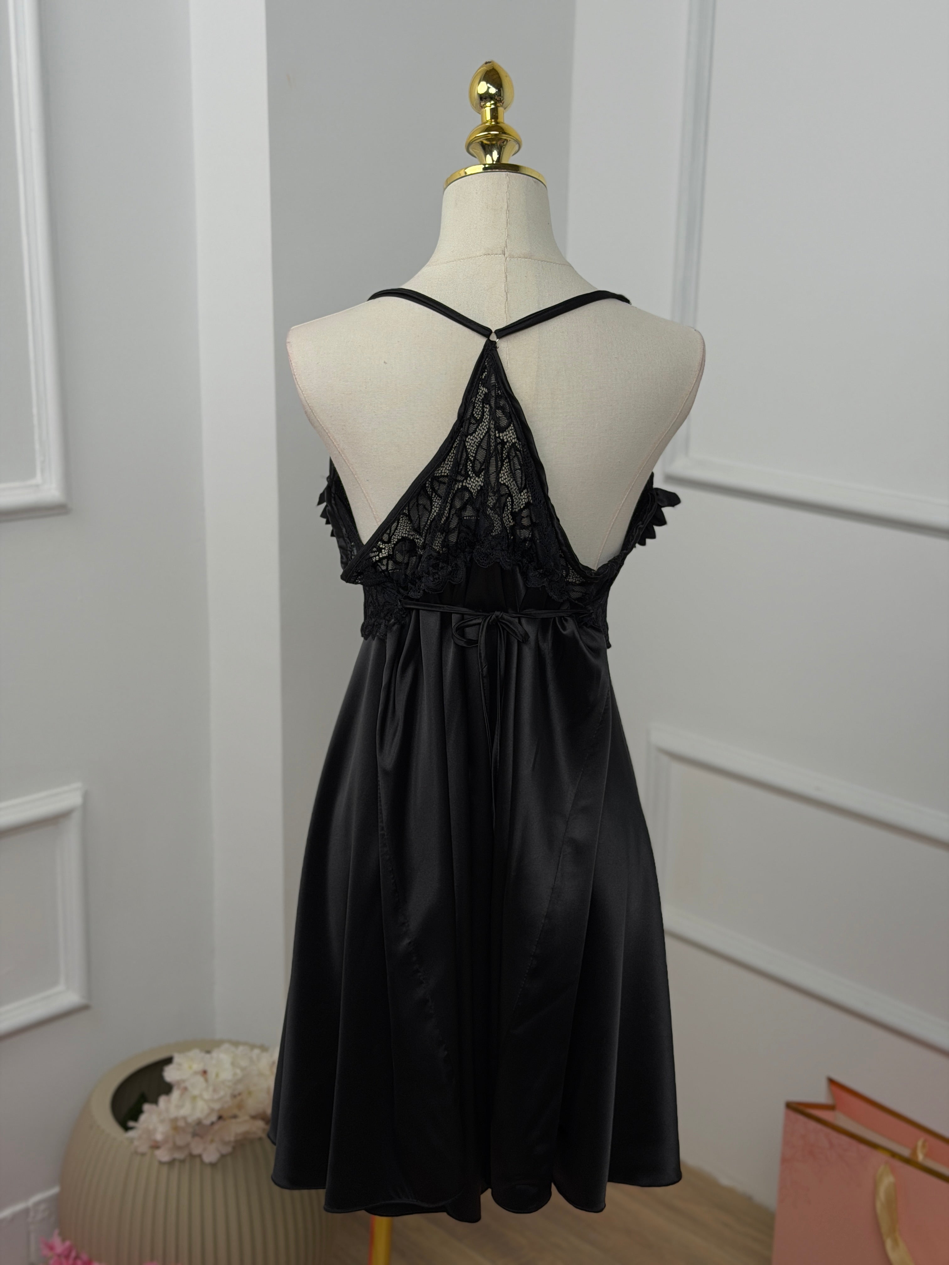 #Color_Black