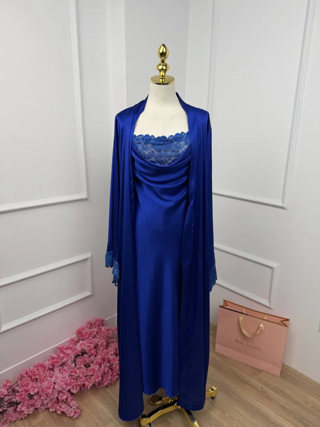 #Color_Damask Blue