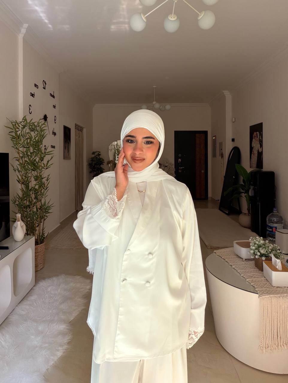 #Color_White