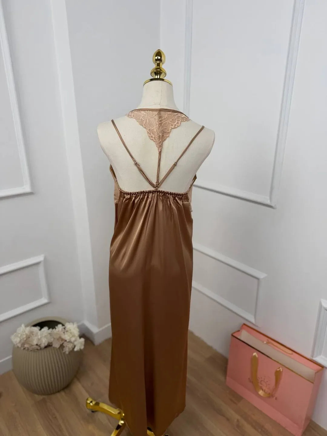 #Color_Beige