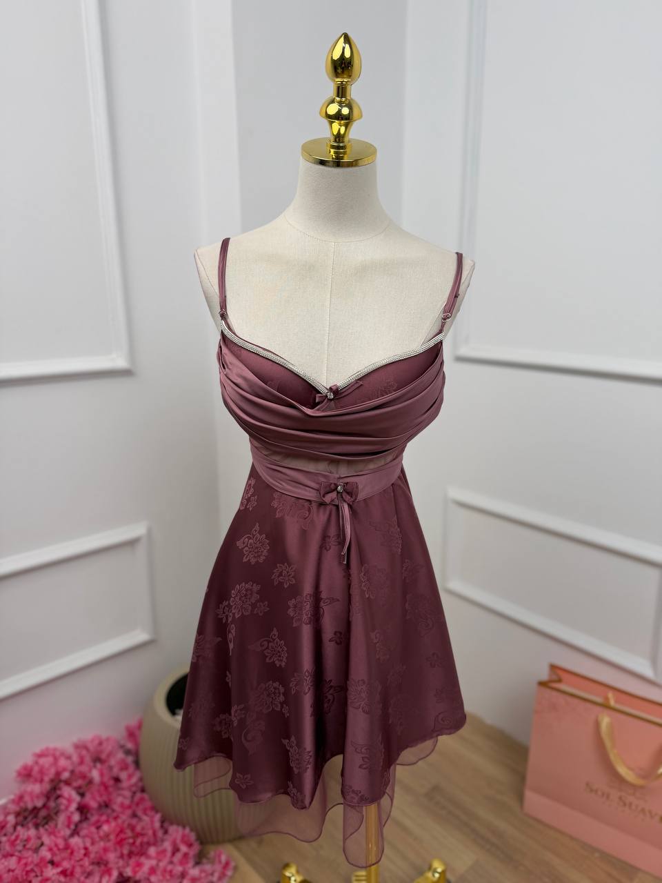 #Color_cashmere
