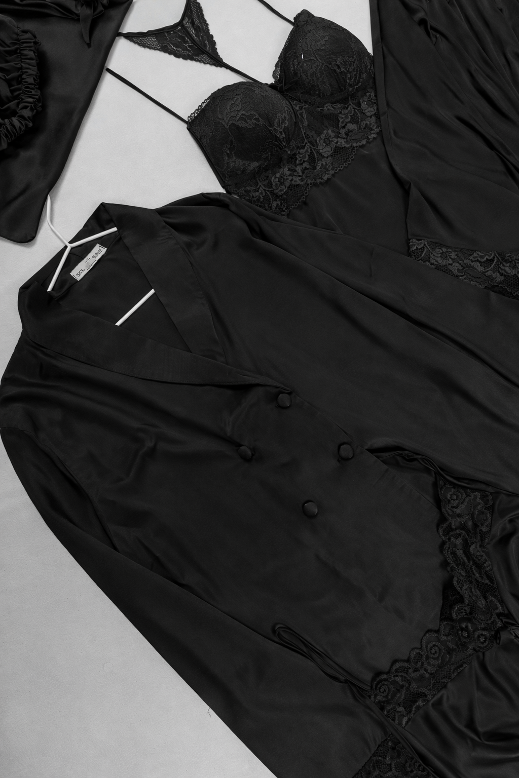 #Color_Black