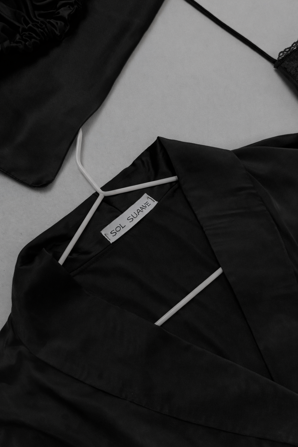 #Color_Black