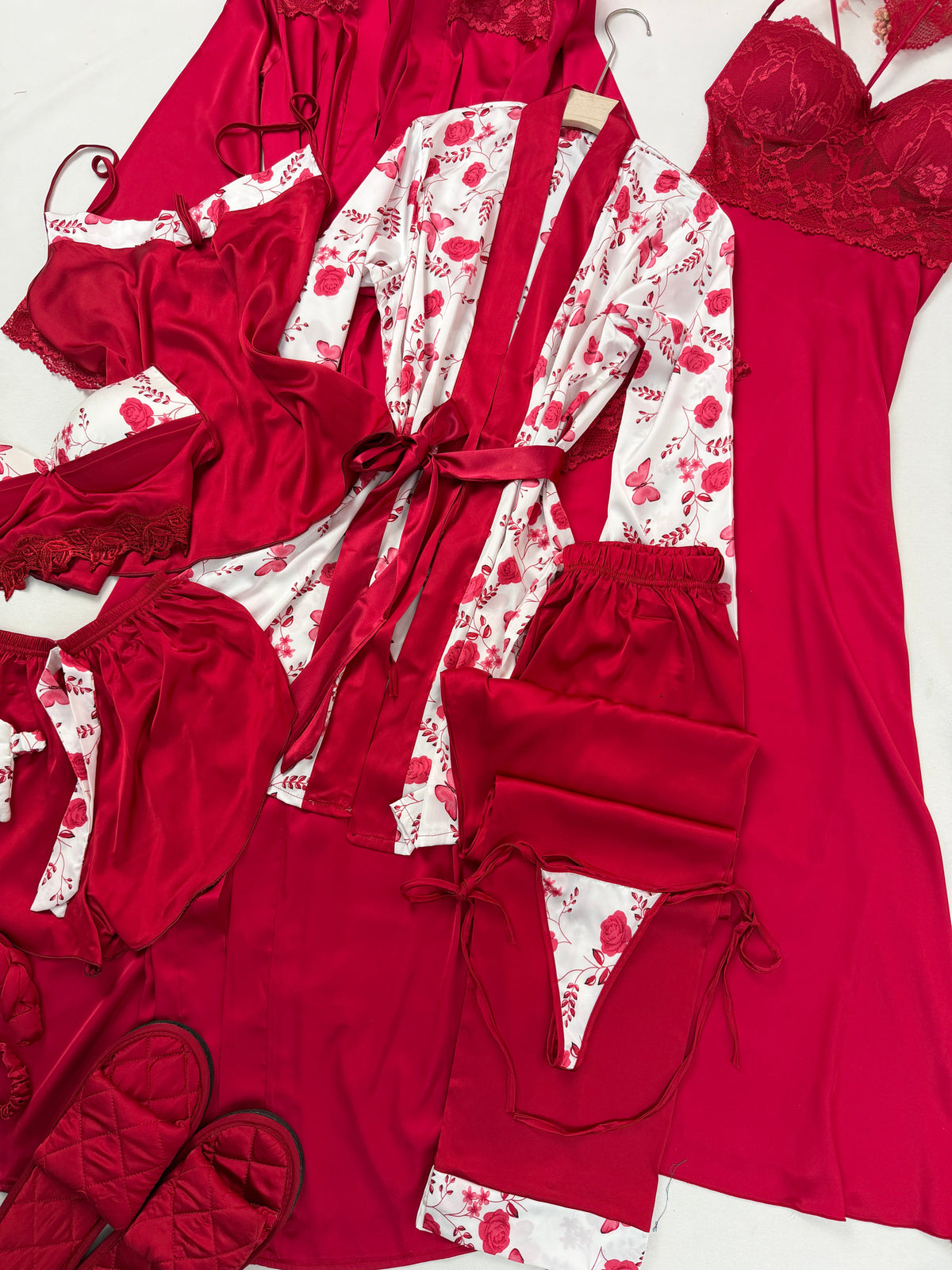 #Color_Burgandy