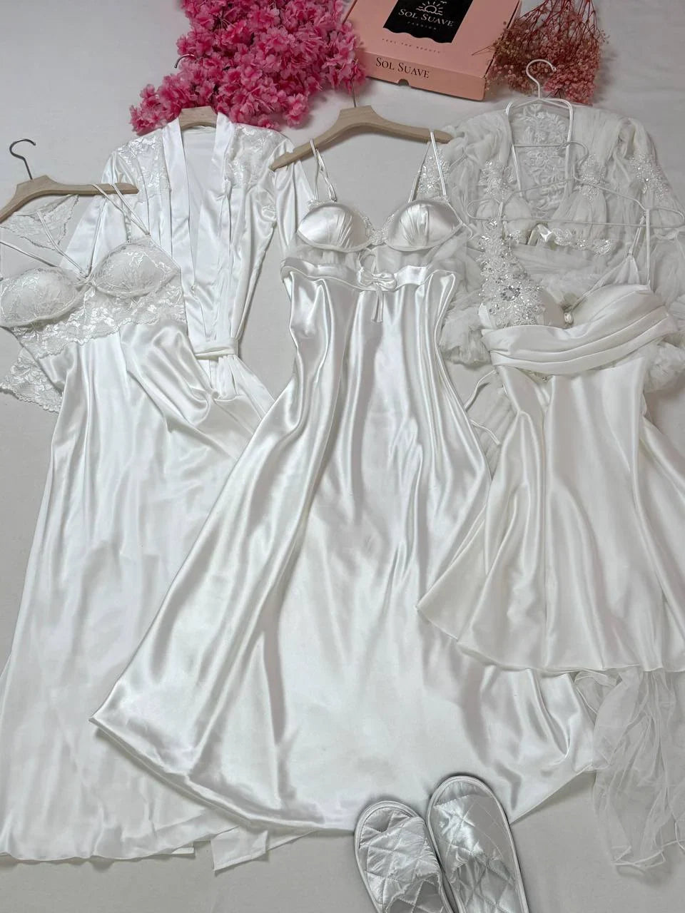 #Color_White